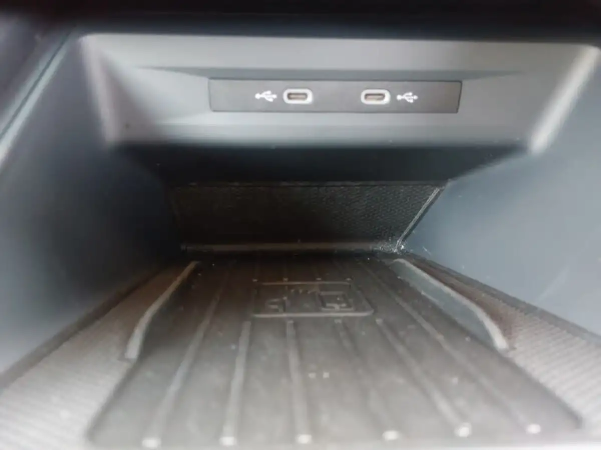 2024-cupra-formentor-15-tsi-v2-big-16