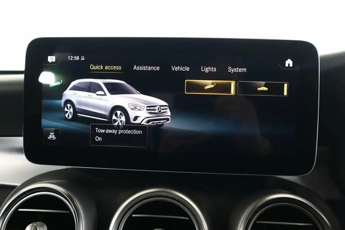 2019-mercedes-benz-glc-class-20d-glc220d-amg-line-premium-station-wagon-5d-big-39