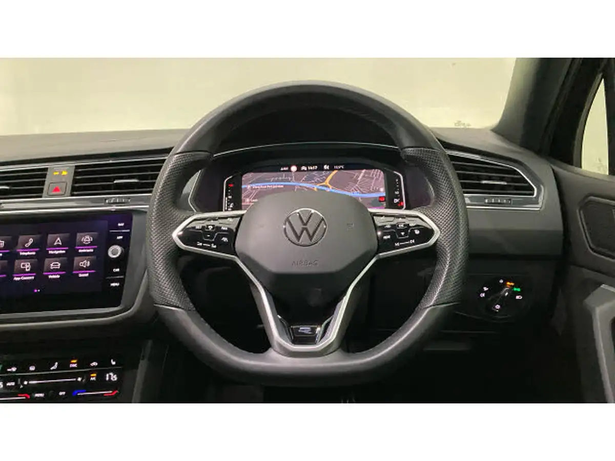 2023-volkswagen-tiguan-15-tsi-r-line-edition-big-9