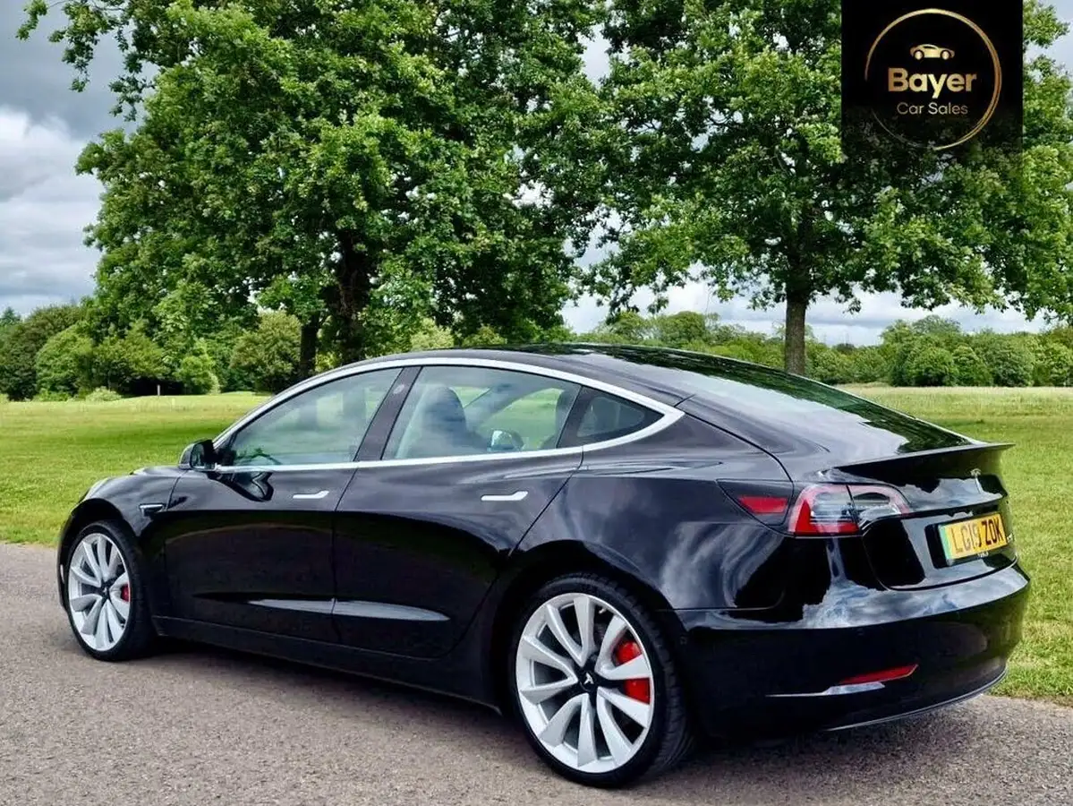 2019-tesla-model-3-e-4x4-performance-pack-big-5