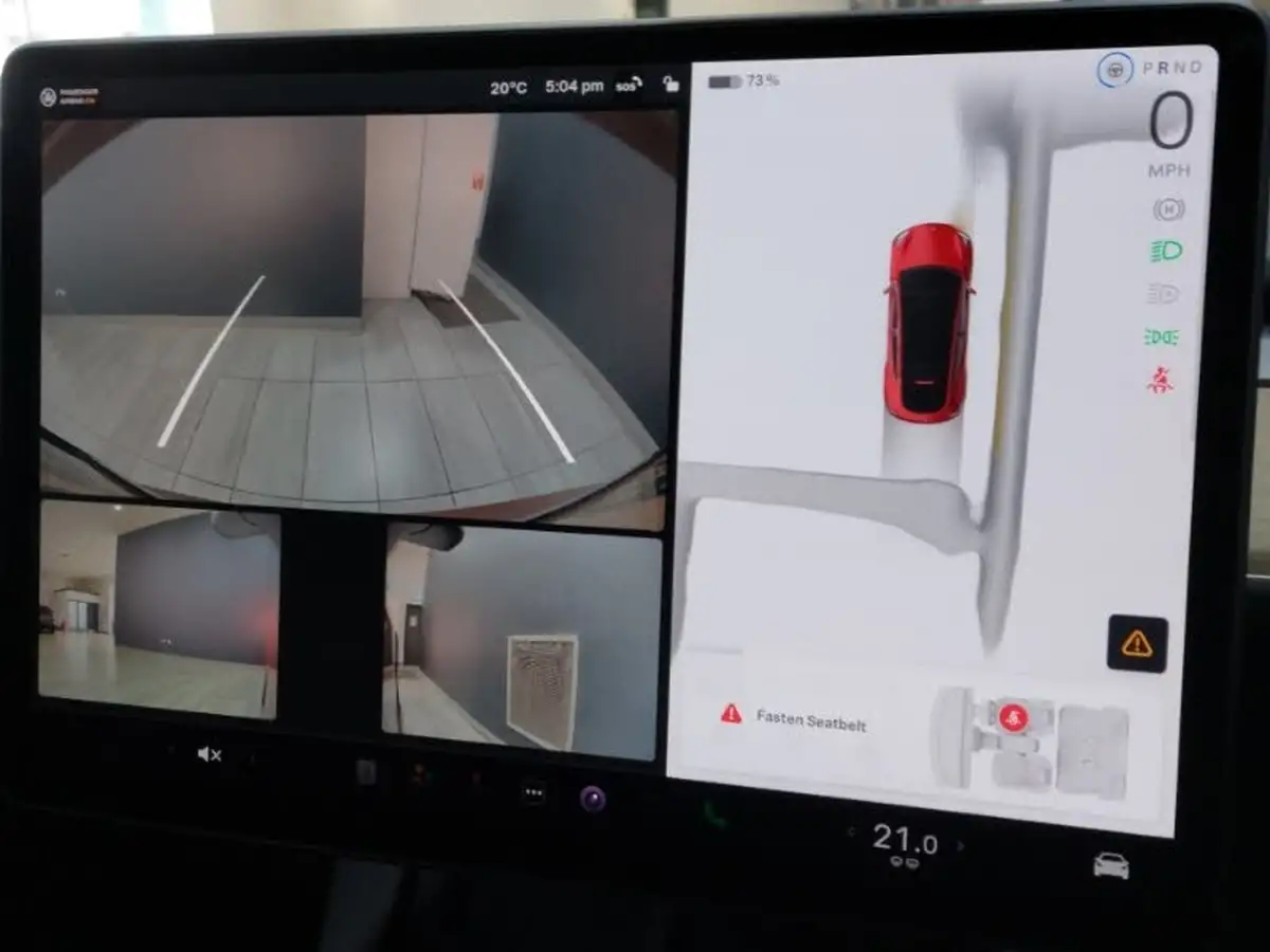 2023-tesla-model-y-e-rwd-big-10