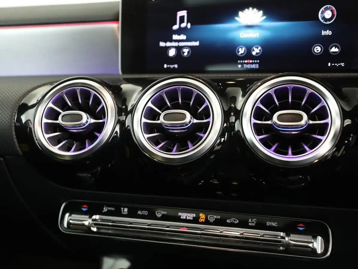 2020-mercedes-benz-cla-13-cla-180-amg-line-premium-plus-coupe-4d-big-38