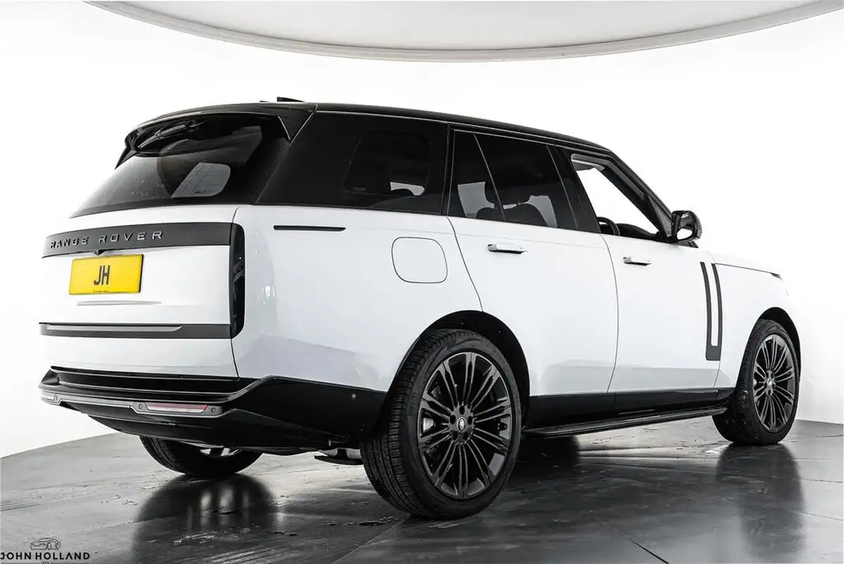 2024-land-rover-range-rover-30-d350-hse-big-8