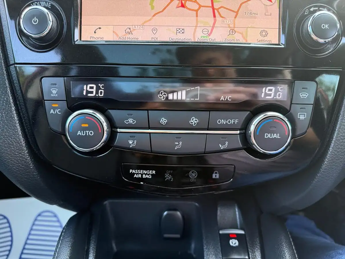 2020-nissan-qashqai-big-28