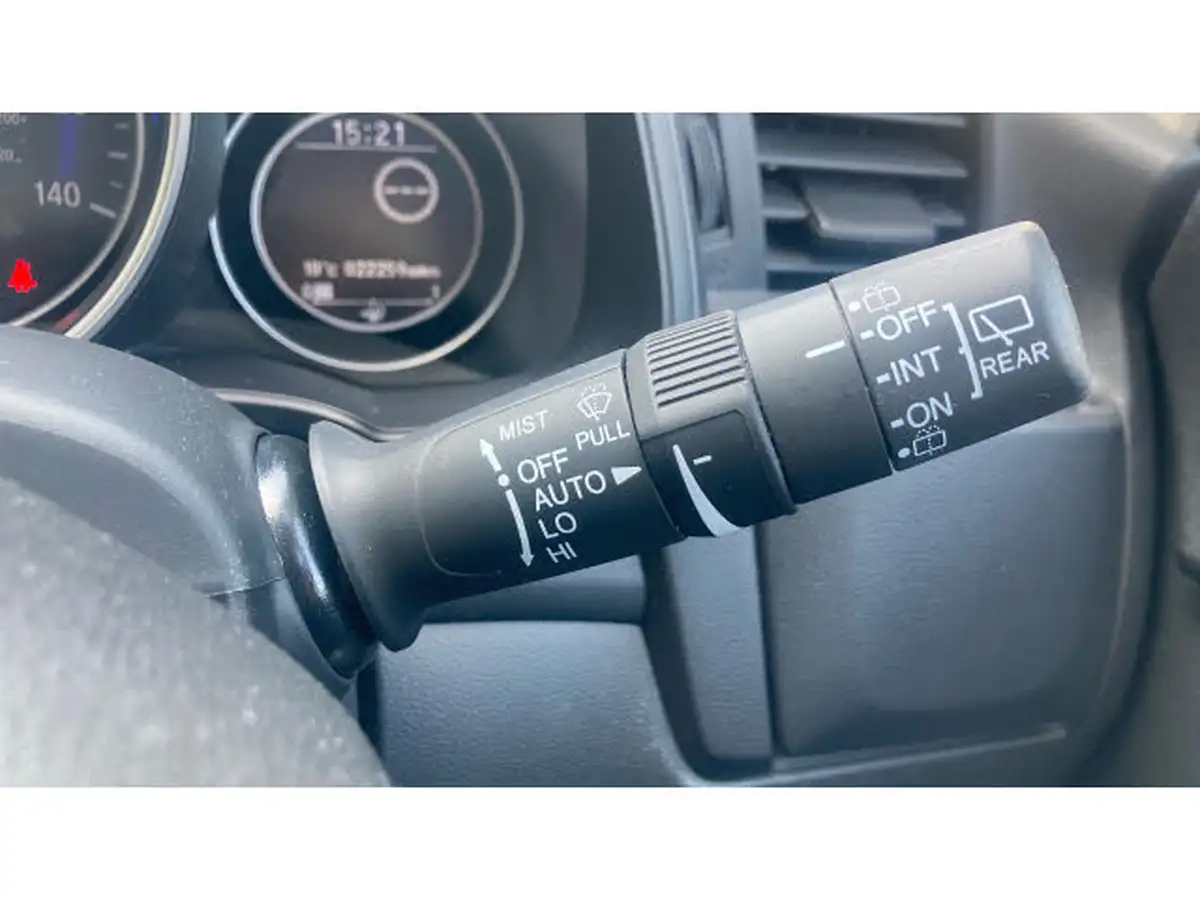 2019-honda-jazz-15-i-vtec-sport-navi-big-16