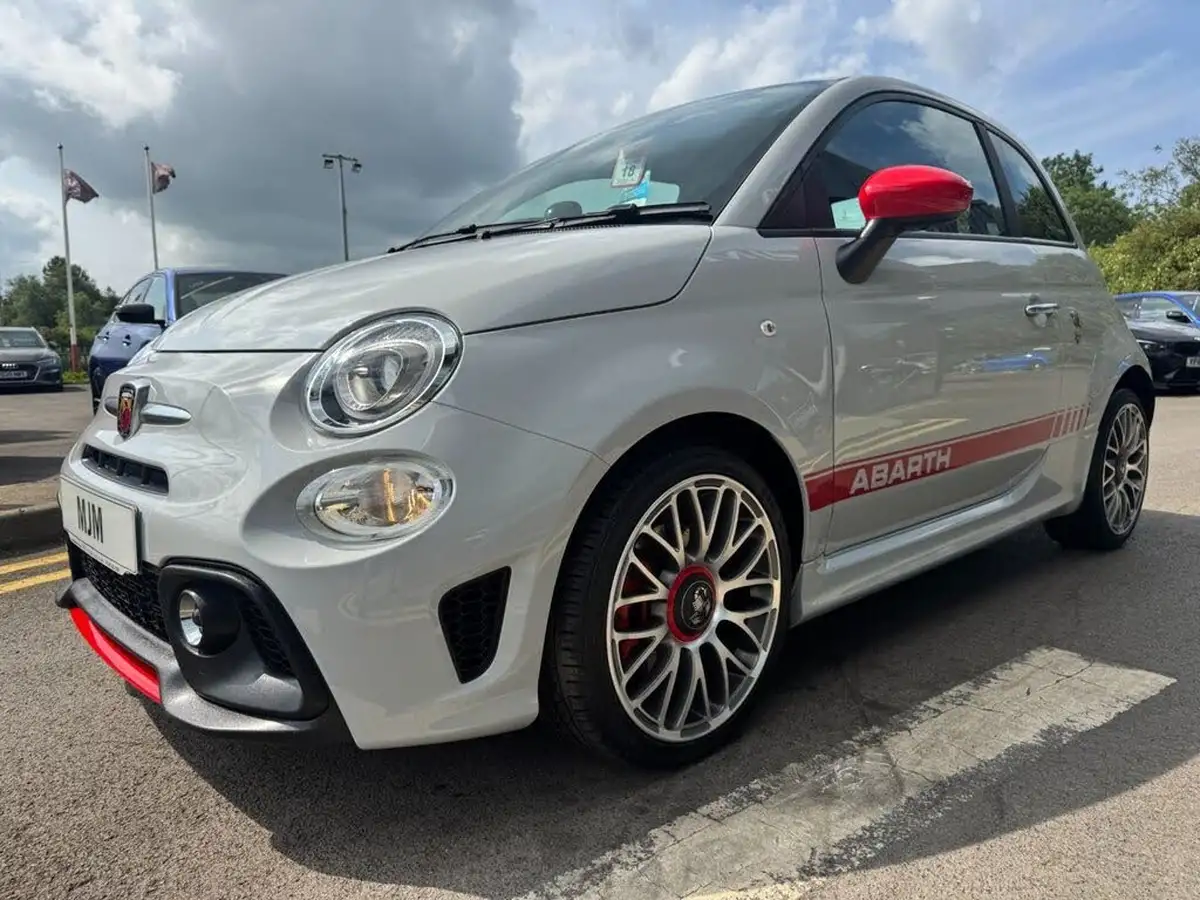 2022-abarth-595-14-tjet-145ps-big-6