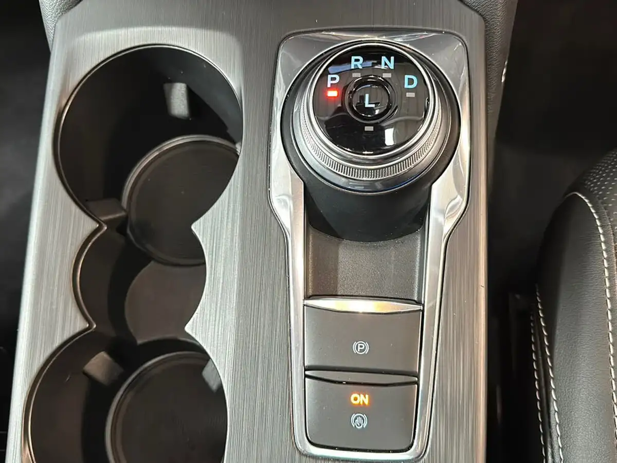 2021-ford-kuga-25t-vignale-225ps-phev-big-32