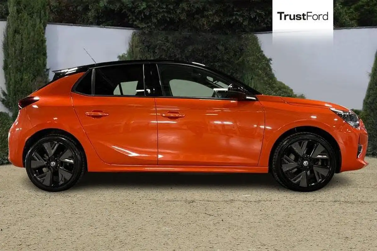 2021-vauxhall-corsa-e-sri-nav-premium-74kw-big-2