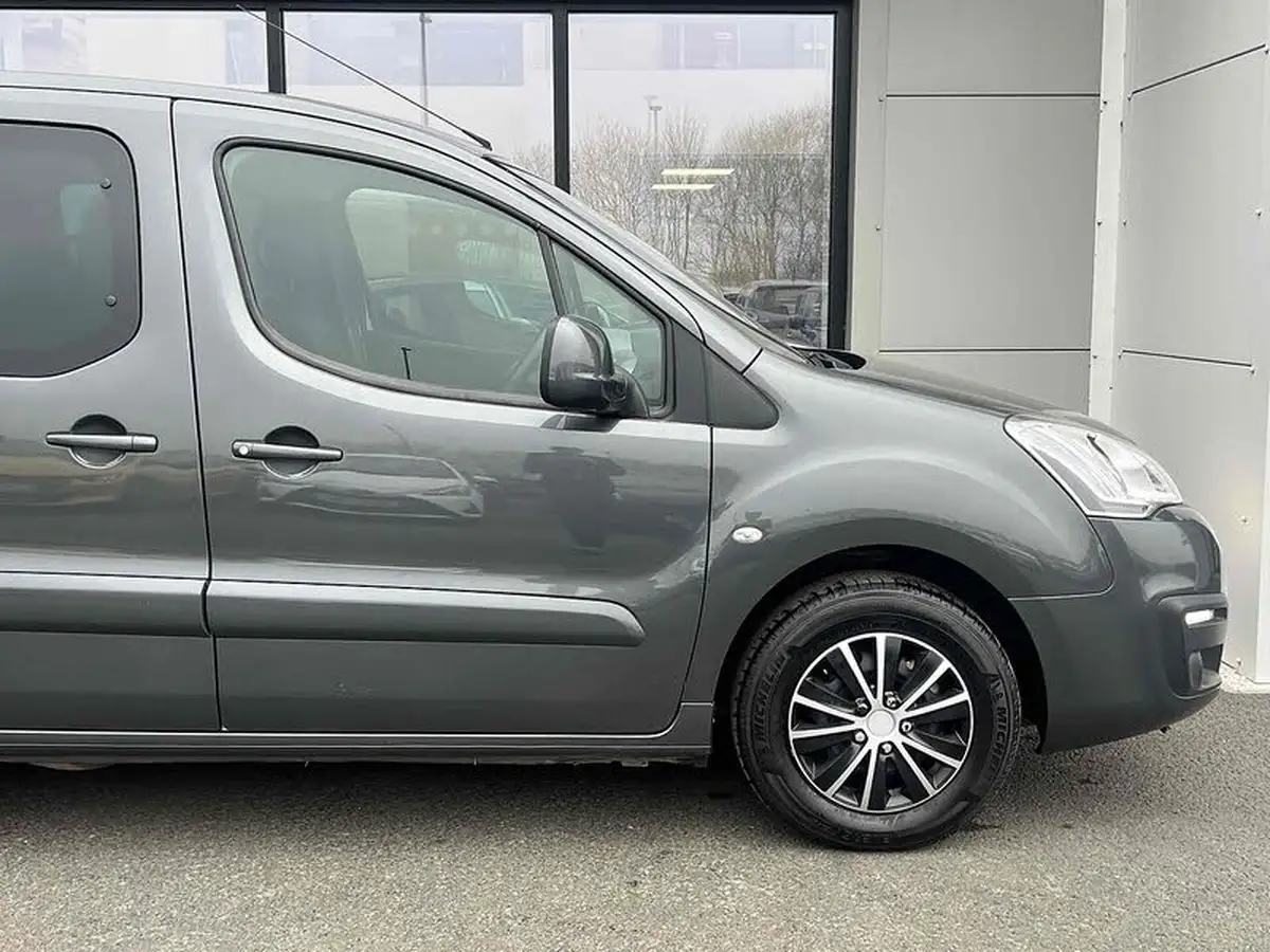 2017-peugeot-partner-big-7