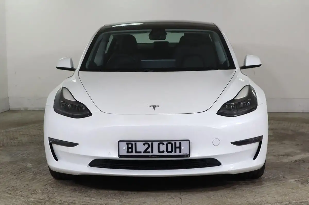 2021-tesla-model-3-e-long-range-4x4-big-1