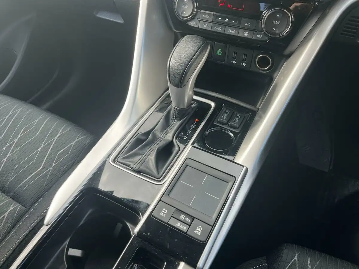 2020-mitsubishi-eclipse-cross-15-3-auto-big-11