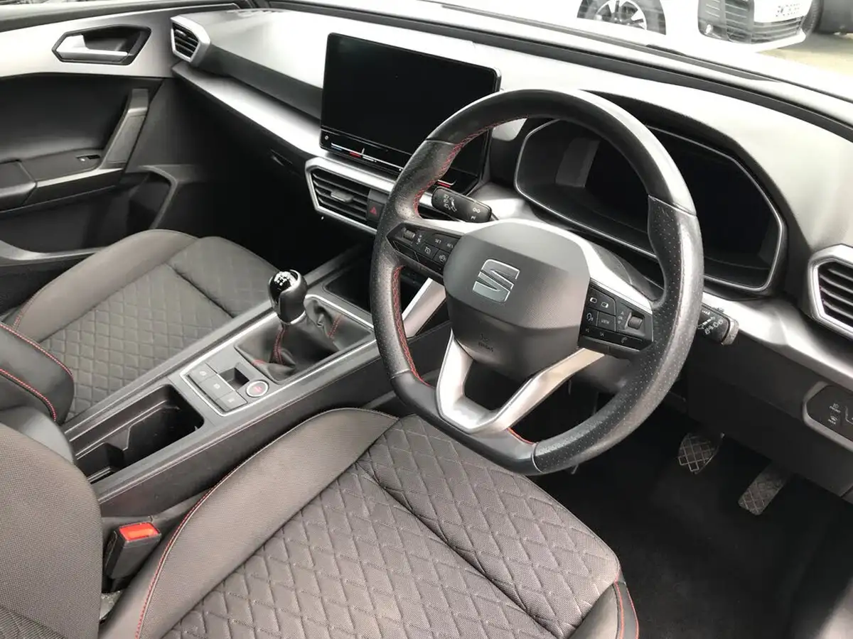 2022-seat-leon-10-tsi-evo-fr-hatchback-big-2