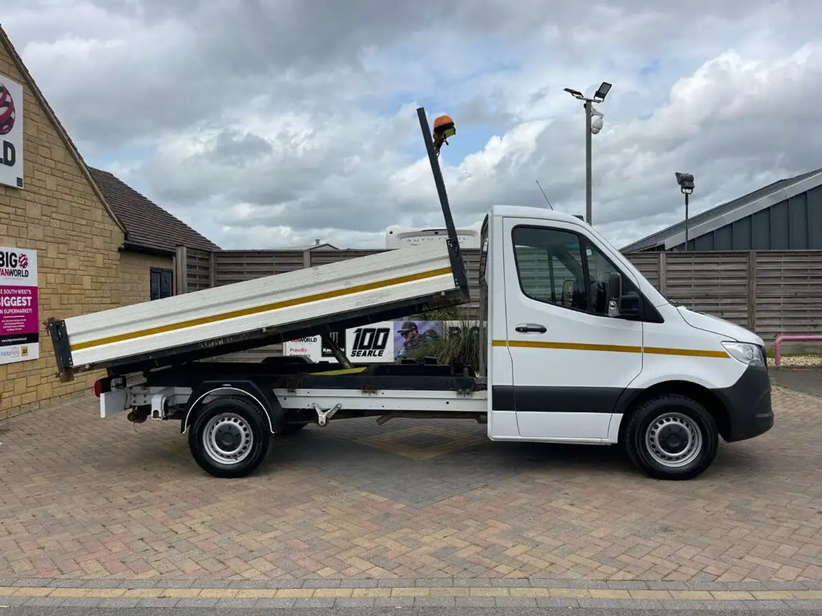 2021-mercedes-benz-sprinter-20cdi-315-l2h1-progressive-150pseu6dt-chassis-cab-rwd-big-3