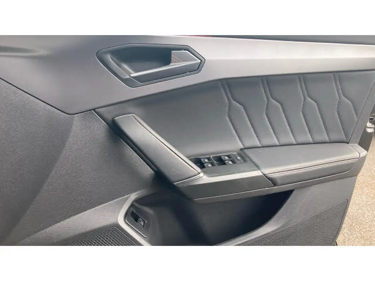 2024-cupra-formentor-14-e-hybrid-v2-big-18