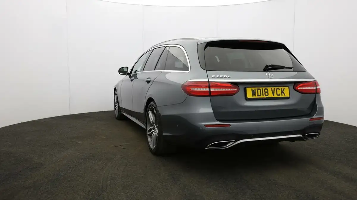 2018-mercedes-benz-e-class-20d-e220d-amg-line-ss-estate-5d-big-31