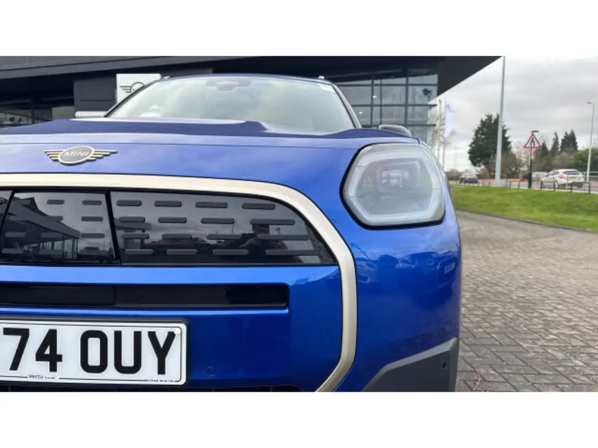 2024-mini-countryman-e-cooper-e-exclusive-big-47