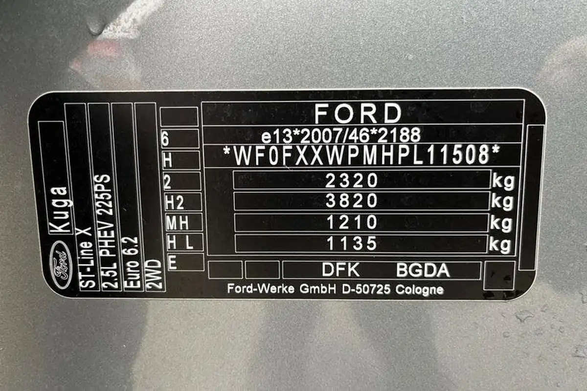 2023-ford-kuga-big-38