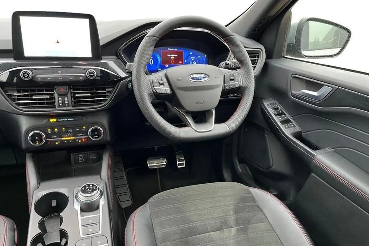 2023-ford-kuga-big-10