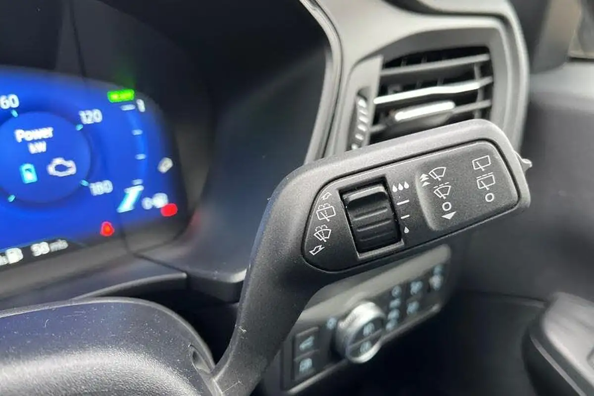 2023-ford-kuga-big-14