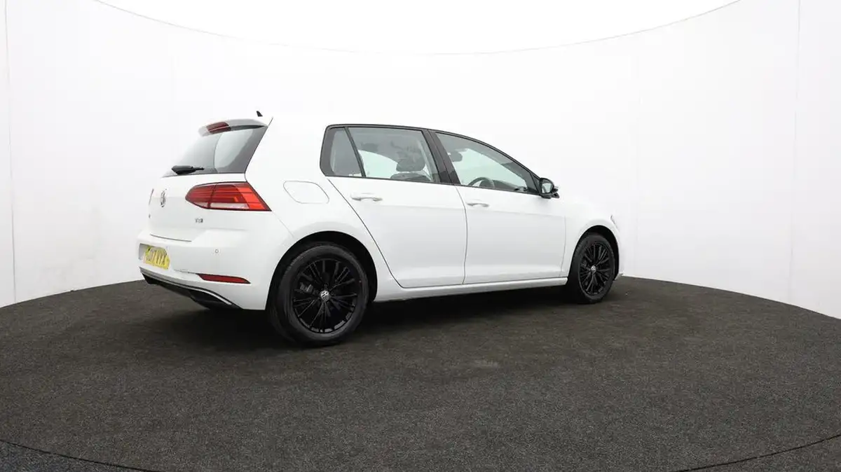 2017-volkswagen-golf-14-tsi-se-ss-hatchback-5d-big-37