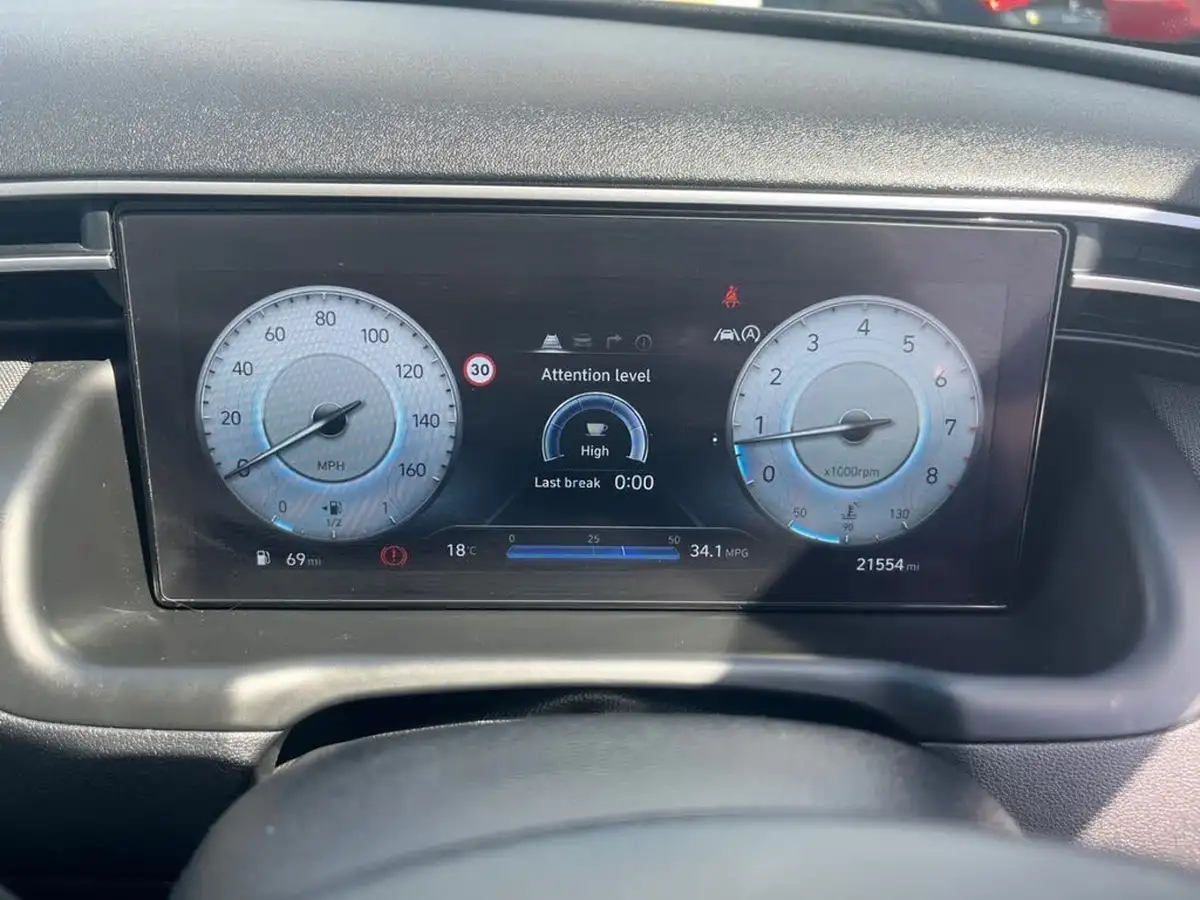 2022-hyundai-tucson-16-t-gdi-premium-150ps-big-12