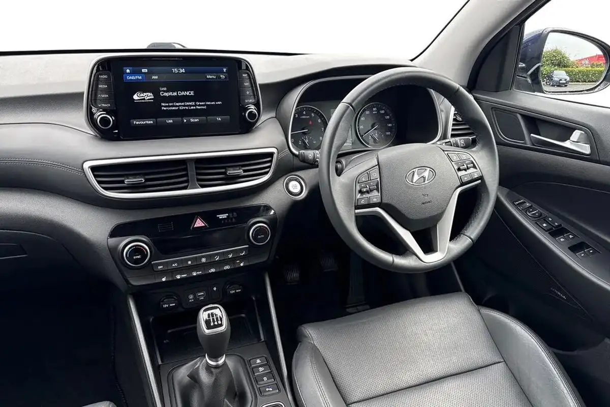 2019-hyundai-tucson-16-t-gdi-premium-big-11