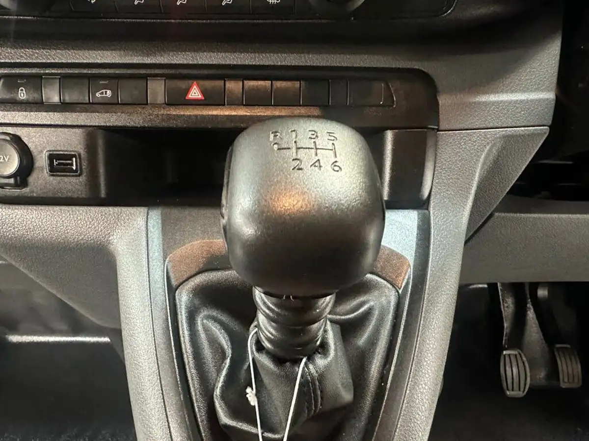 2022-vauxhall-vivaro-15td-2700-l1h1-sportive-100pseu6d-big-18