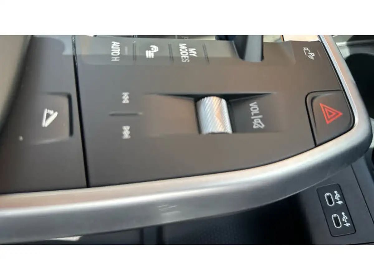 2024-bmw-2-series-15-225e-xdrive-luxury-241bhp-big-18