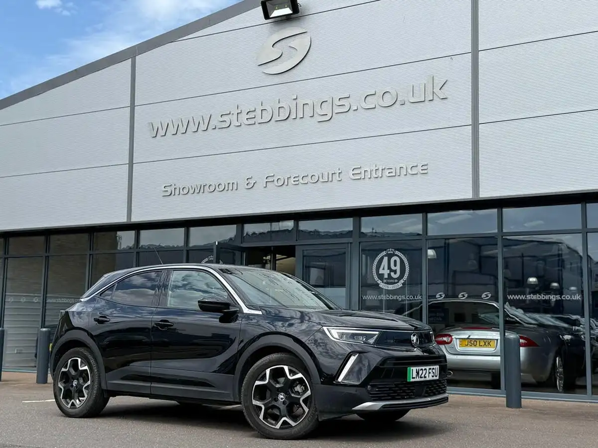 2022-vauxhall-mokka-e-ultimate-big-0