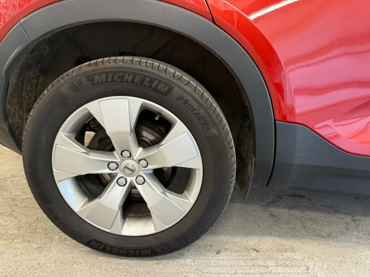 2019-volvo-xc40-15-t3-momentum-163bhp-big-12