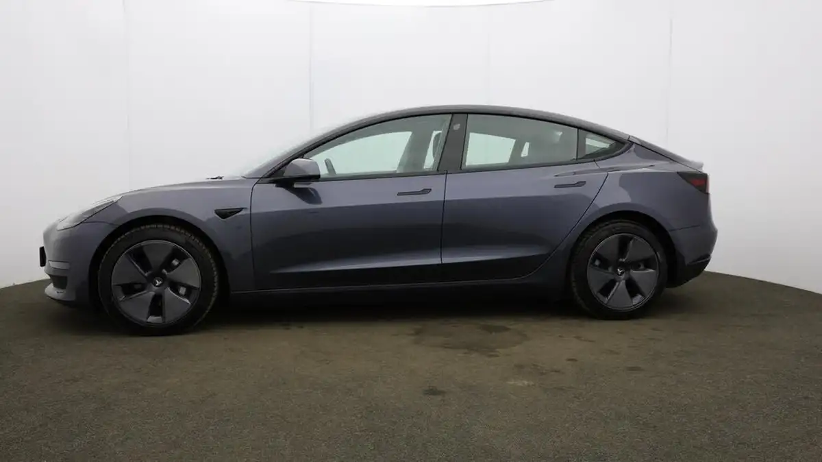 2021-tesla-model-3-e-long-range-4x4-big-35