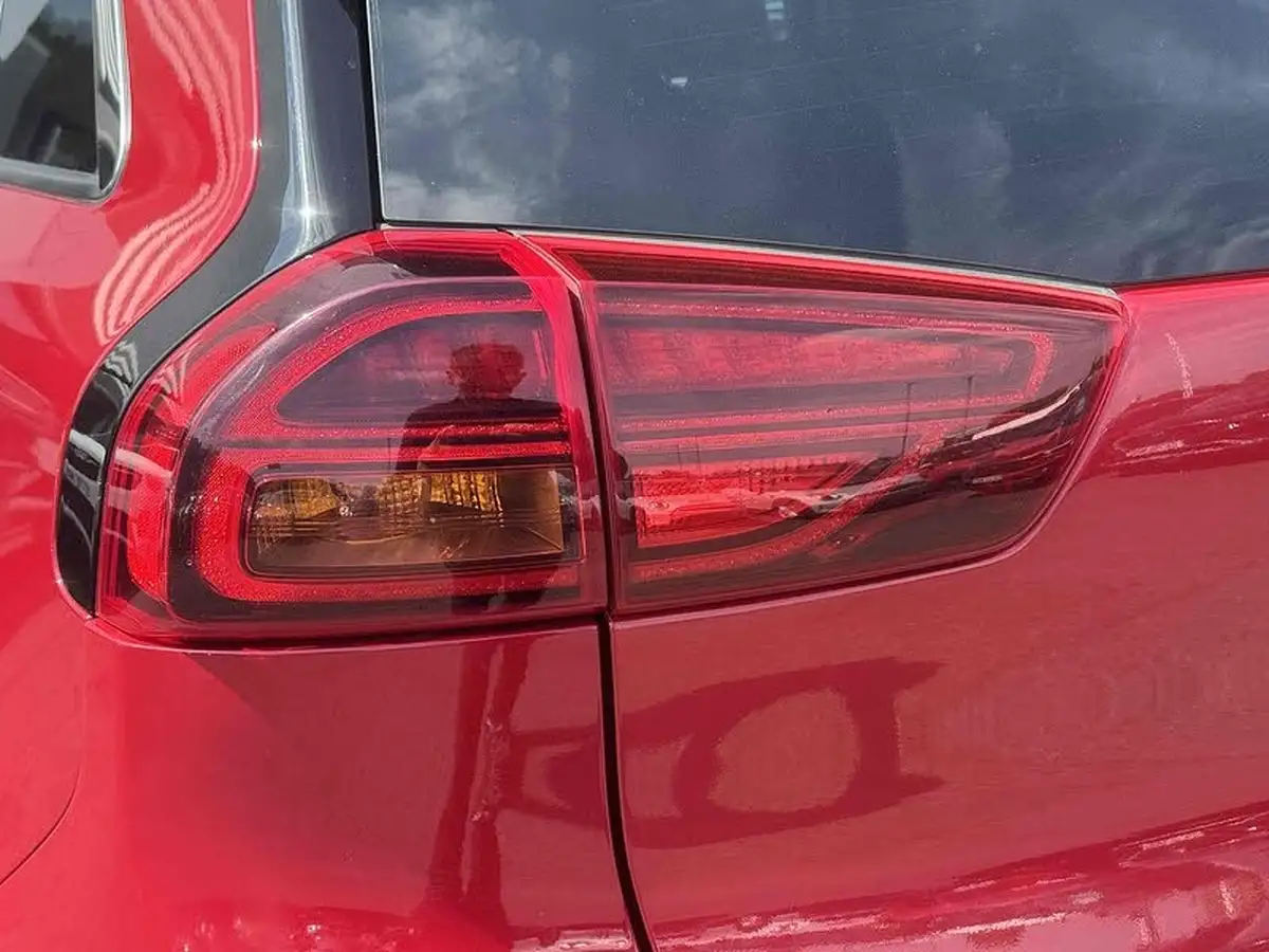 2022-kia-niro-16-gdi-3-156kwh-big-10
