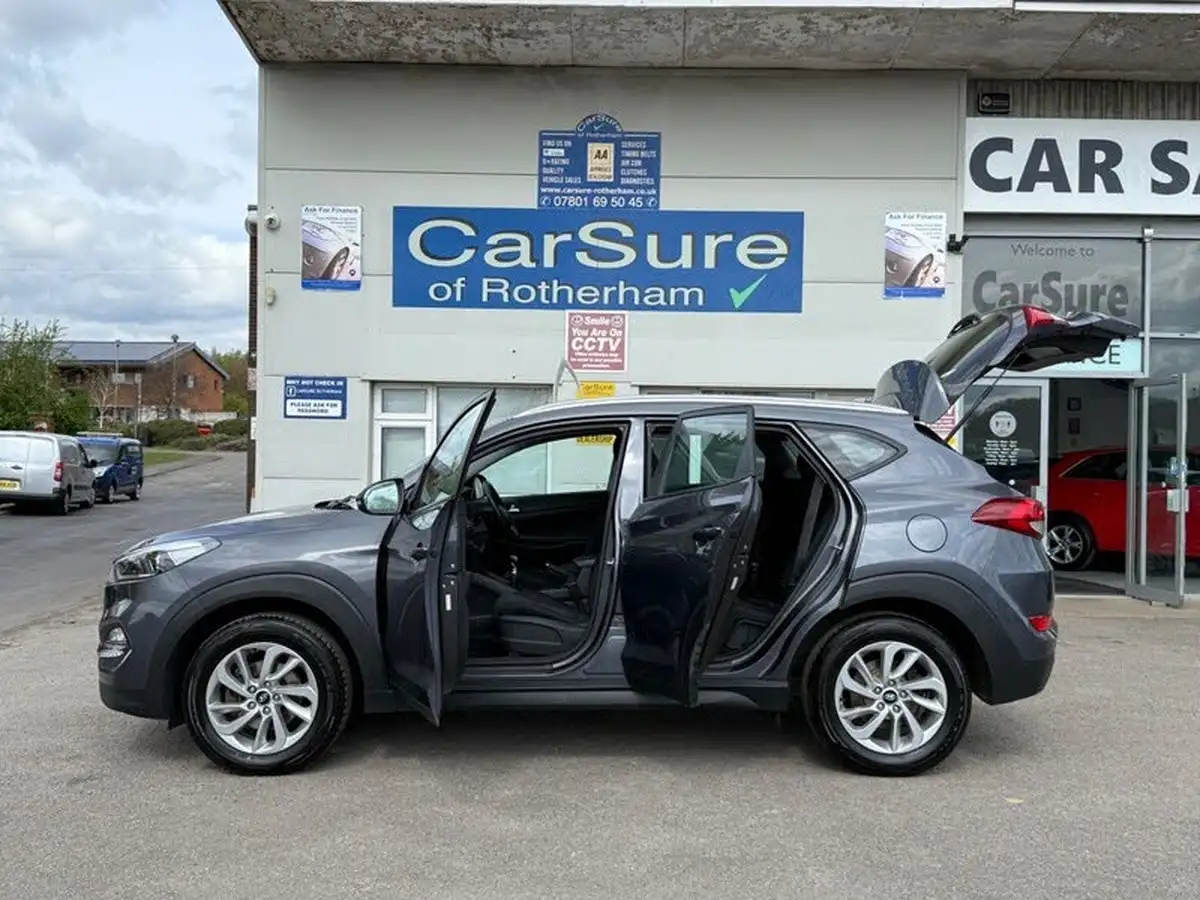 2017-hyundai-tucson-17crdi-blue-drive-se-nav-116ps-big-8