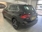 2016-volkswagen-tiguan-20tdi-se-navigation-150ps-bmtss-small-4