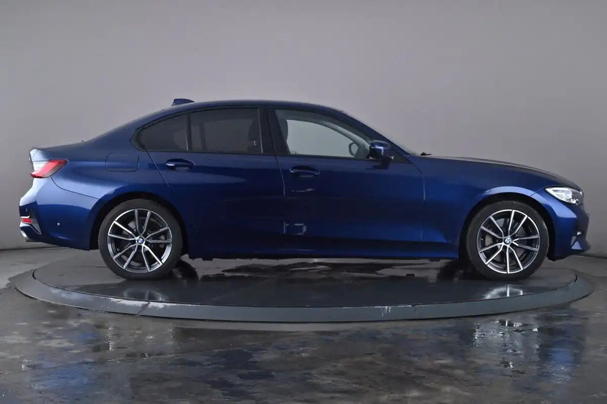 2020-bmw-3-series-20-330e-sport-pro-saloon-4d-big-2