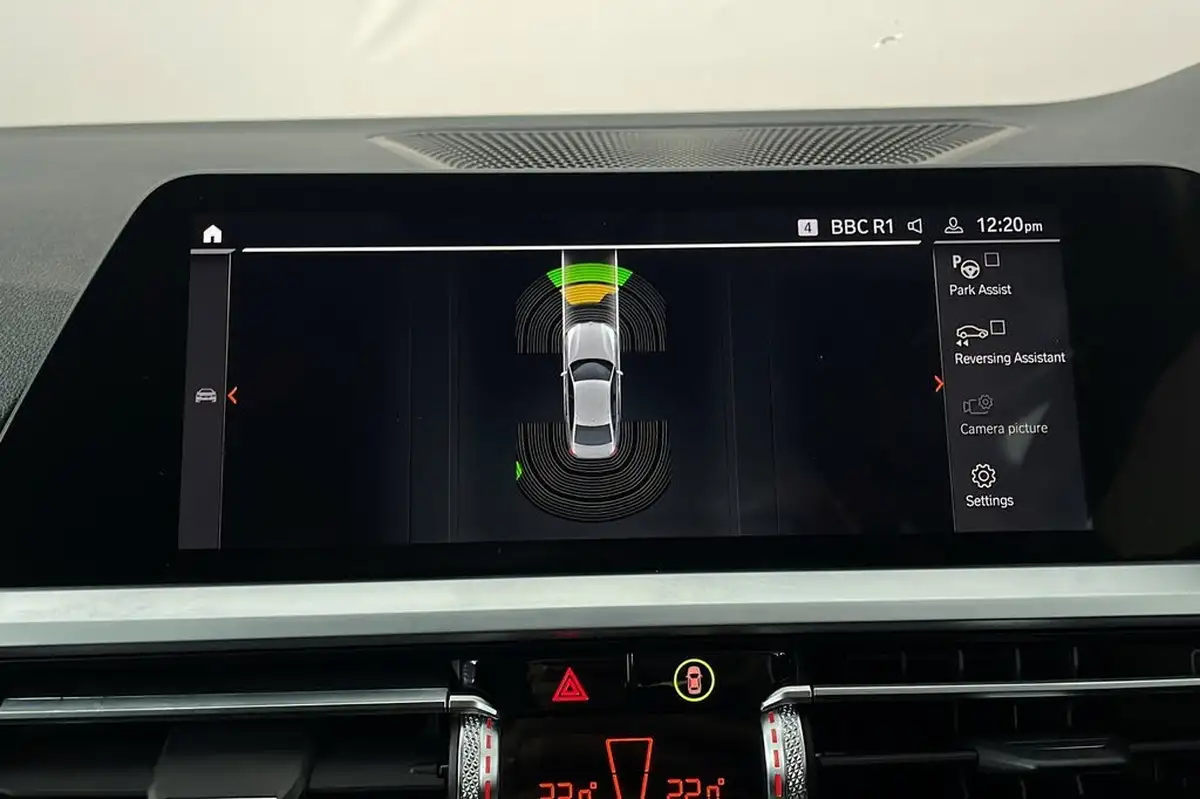 2020-bmw-3-series-20-330e-sport-pro-saloon-4d-big-26