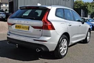 2017-volvo-xc60-20td-d4-momentum-geartronic-small-2