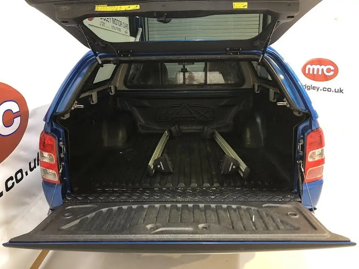 2018-mitsubishi-l200-24di-d-warrior-eu6-auto-big-6