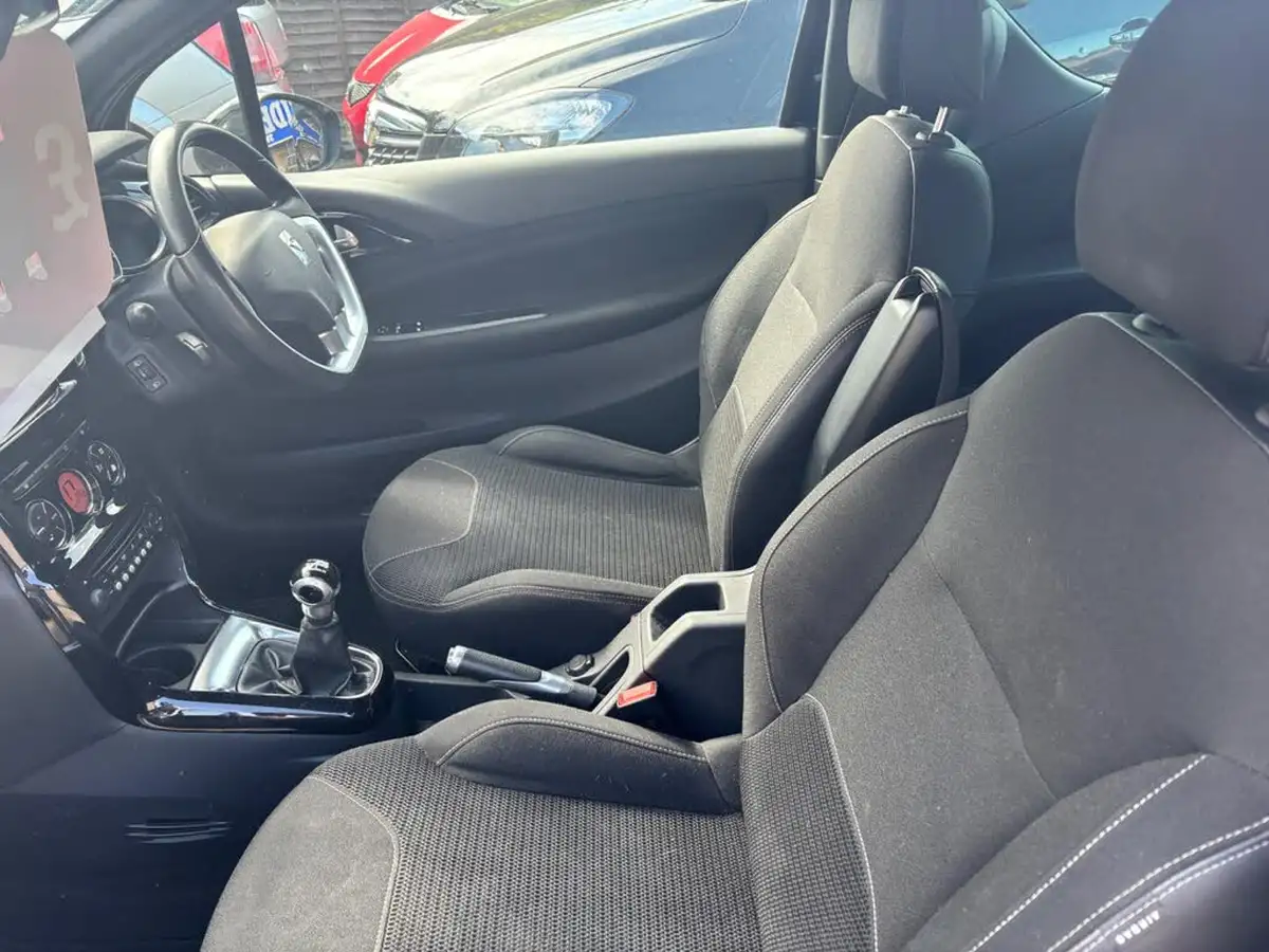 2014-citroen-ds3-16e-hdi-dstyle-plus-90bhp-airdream-big-11