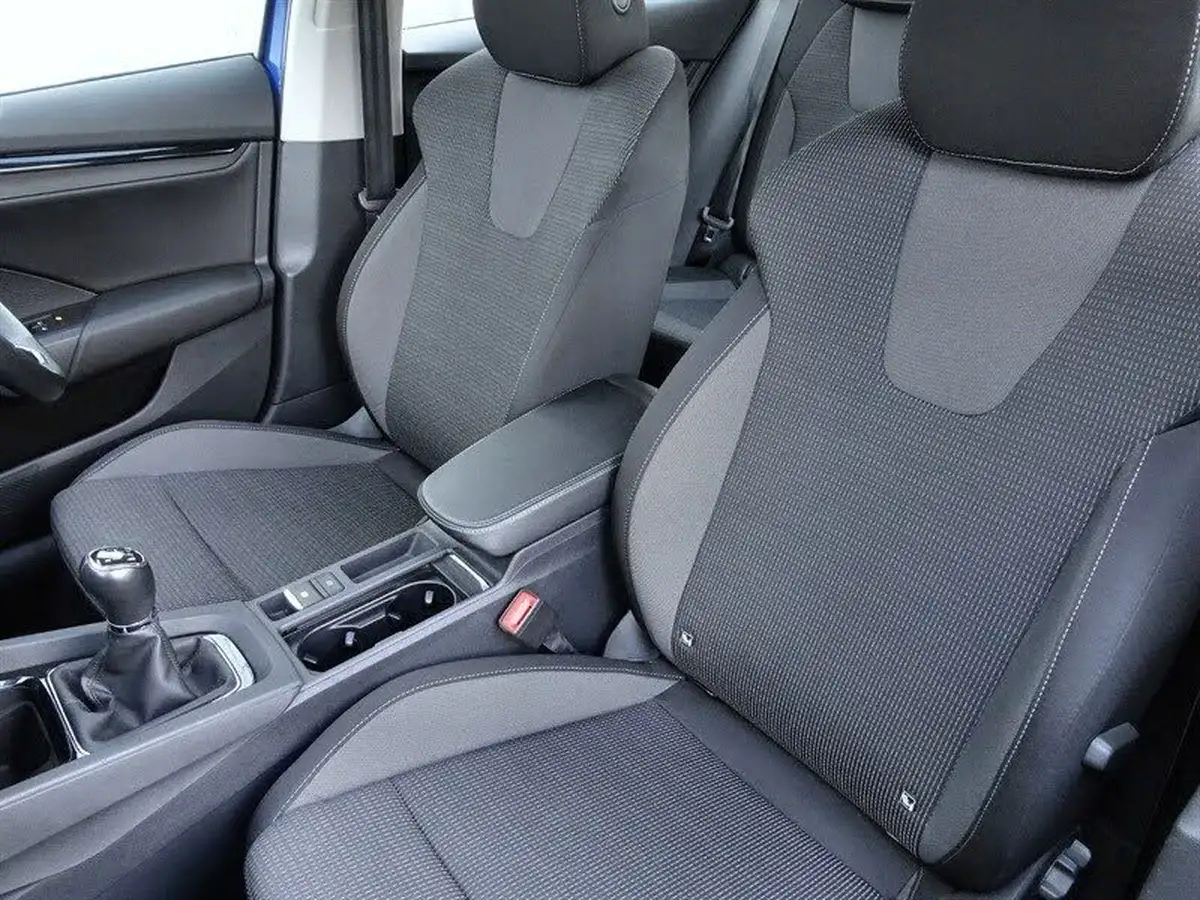 2020-skoda-octavia-15-tsi-se-technology-act-estate-big-11