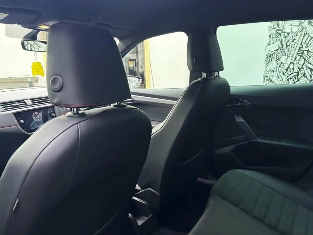 2019-seat-arona-10-tsi-fr-sport-ss-dsg-big-28