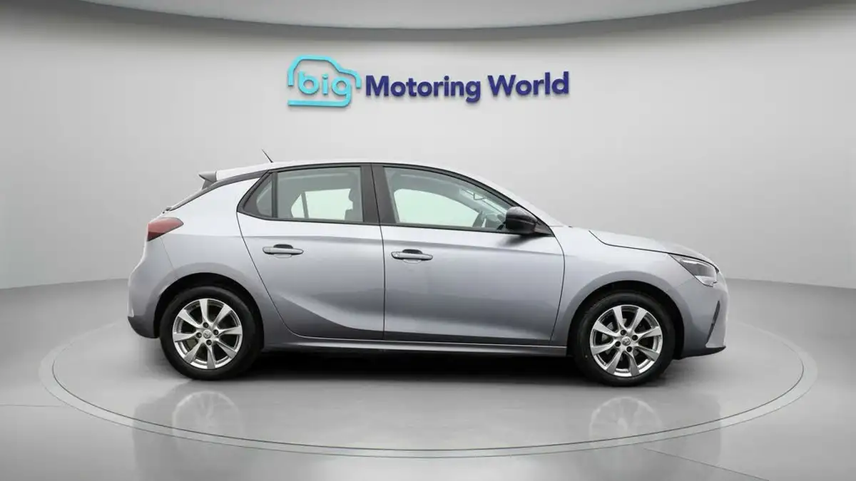 2021-vauxhall-corsa-12i-se-premium-big-8