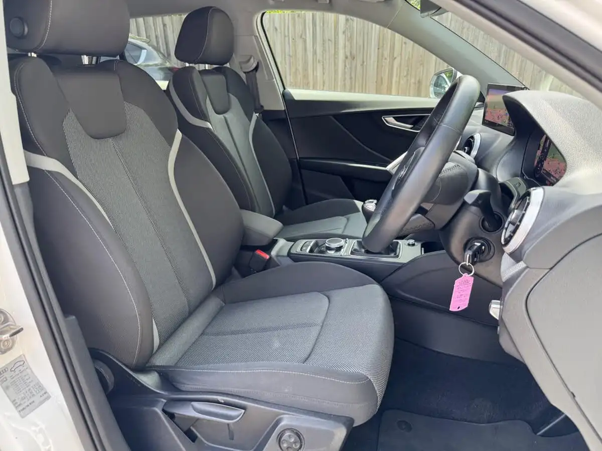 2021-audi-q2-10-30-tfsi-sport-big-16