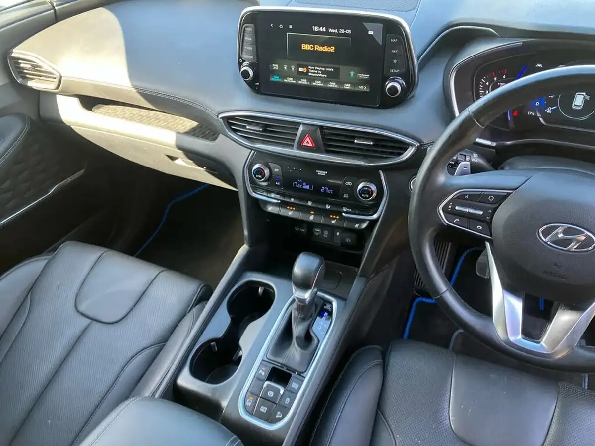 2021-hyundai-santa-fe-22-crdi-premium-se-big-16