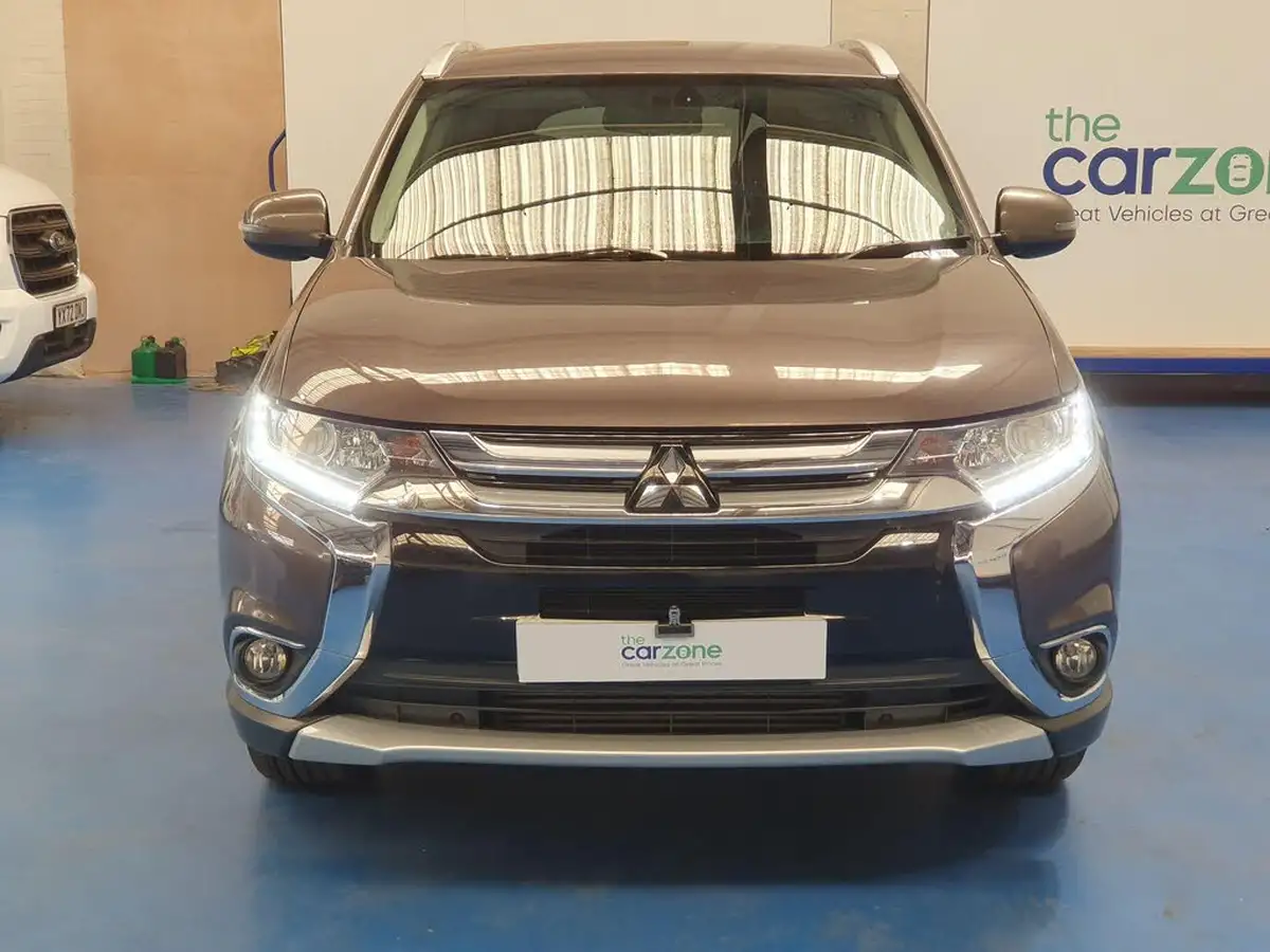 2017-mitsubishi-outlander-22di-d-3-big-7