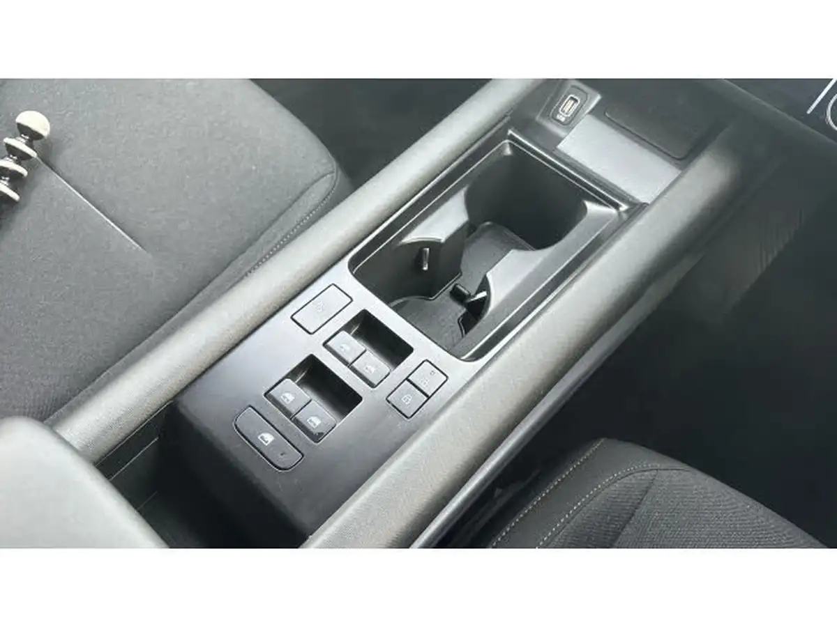 2024-hyundai-ioniq-6-e-premium-228ps-single-rwd-big-27