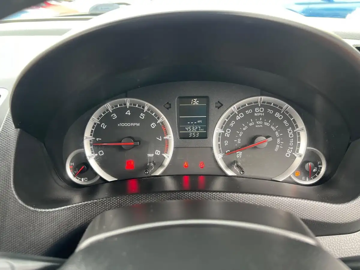 2016-suzuki-swift-12-sz4-94ps-nav-5d-big-20