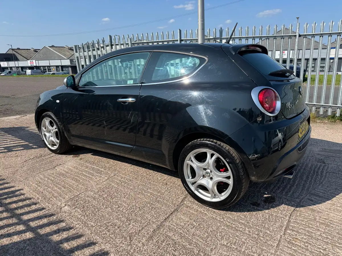 2009-alfa-romeo-mito-14-veloce-120bhp-big-14