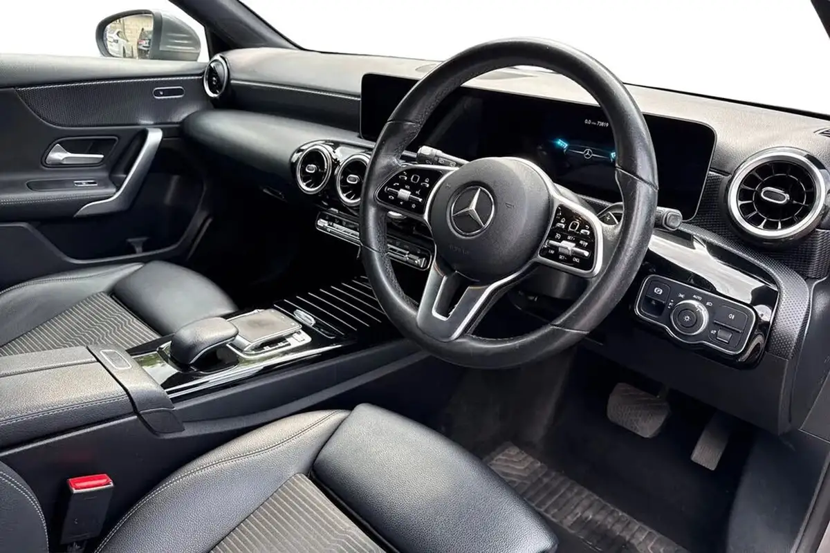 2018-mercedes-benz-a-class-15d-a180d-sport-116ps-executivess-hatchback-5d-7g-dct-big-13