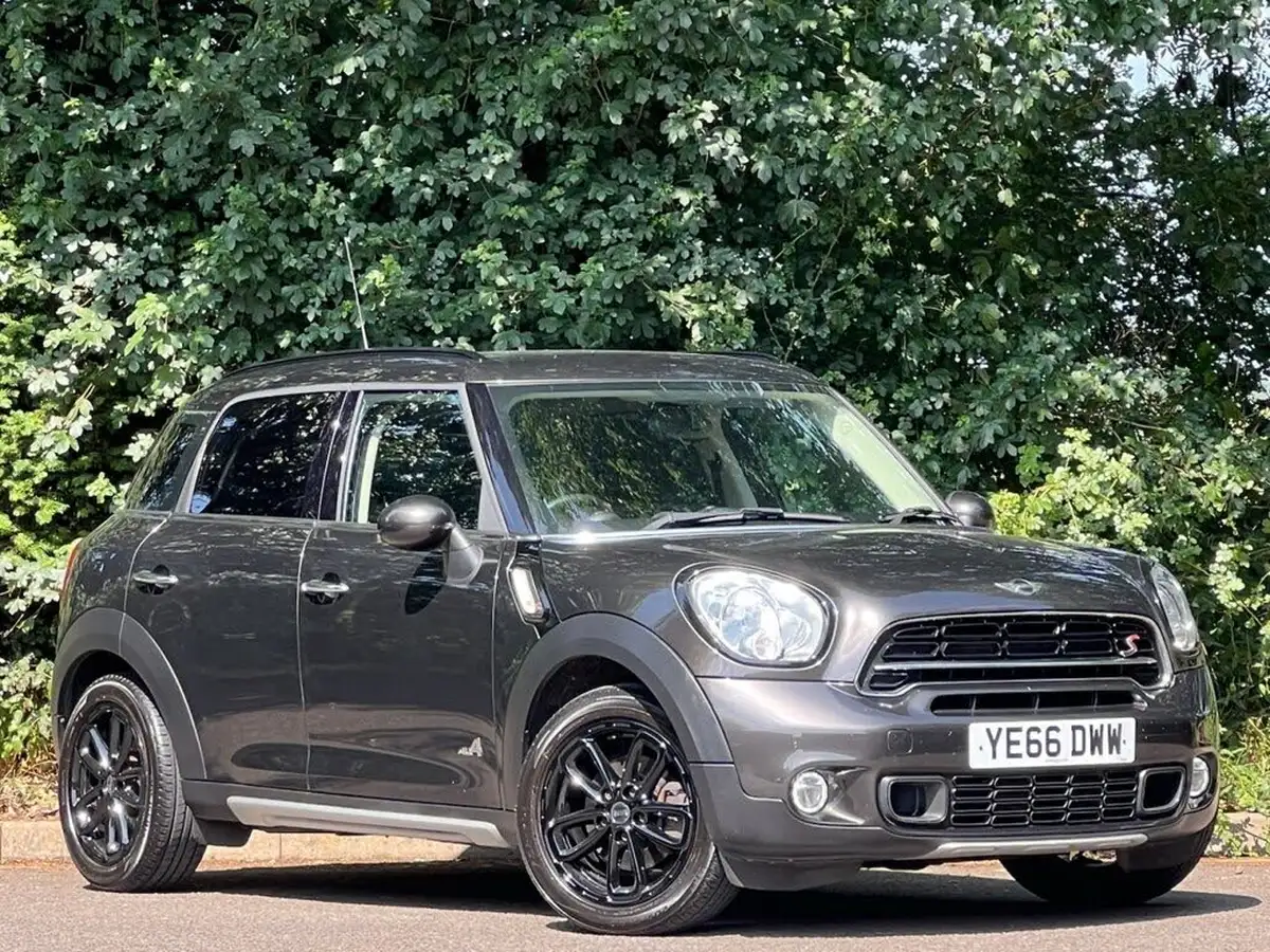 2016-mini-countryman-16-cooper-s-ss-all4-big-0